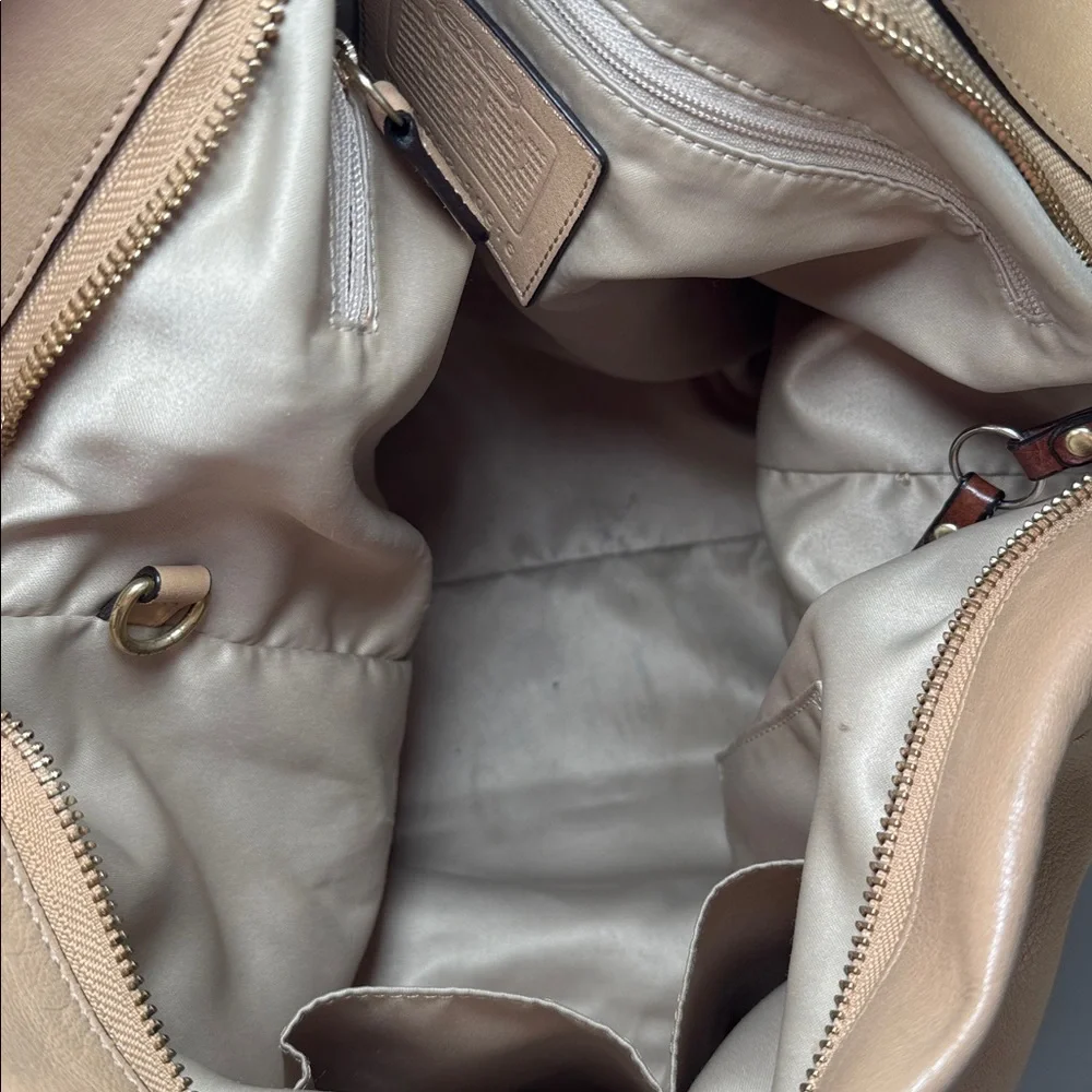Coach Carly Large Hobo Bag Beige Leather Y2K Slouchy Shoulder Bag Vintage